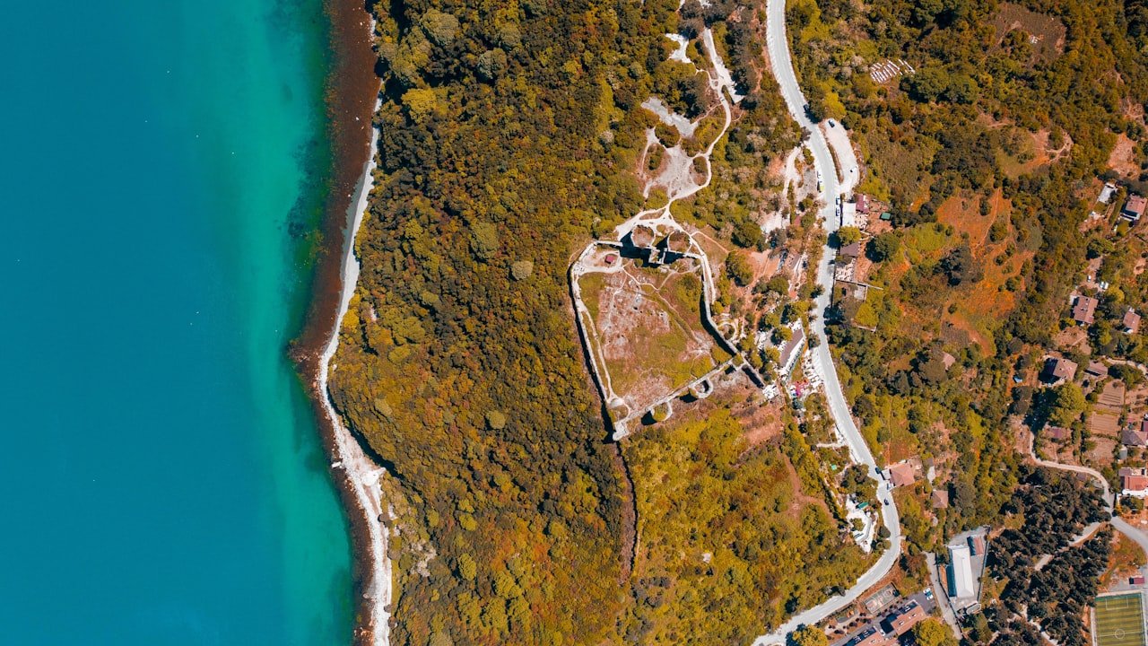 Should you get a semi frameless shower screen?