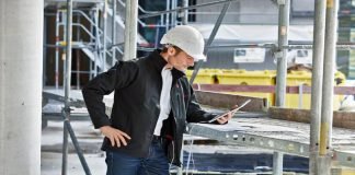 The Crucial Role of Winter Heated Jackets for Industrial Workers